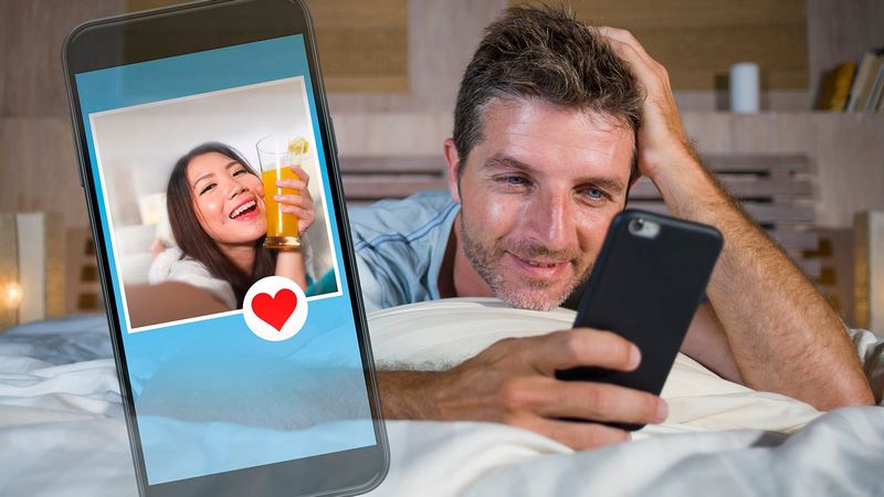 From Raya to Tinder Select: the world of elite dating applications